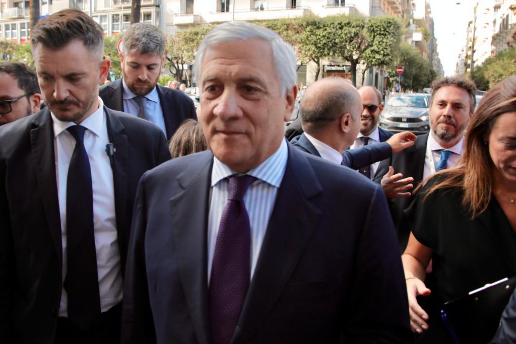 Budget Law, Tajani: "Excess Profit is Incomprehensible, an Extraterrestrial Concept"