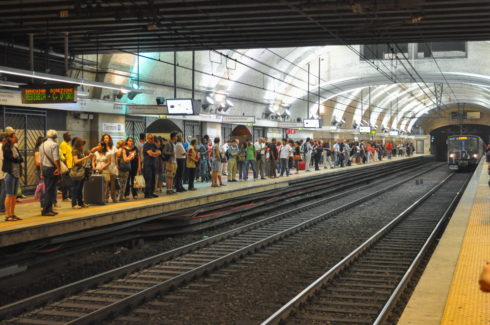 Tragedy strikes: worker killed by train on Bologna-Venice line