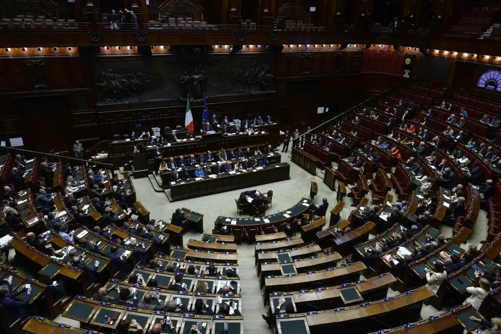 The House gives way to the reform of the regulation with 249 yes, Fontana: “Result of great importance”
