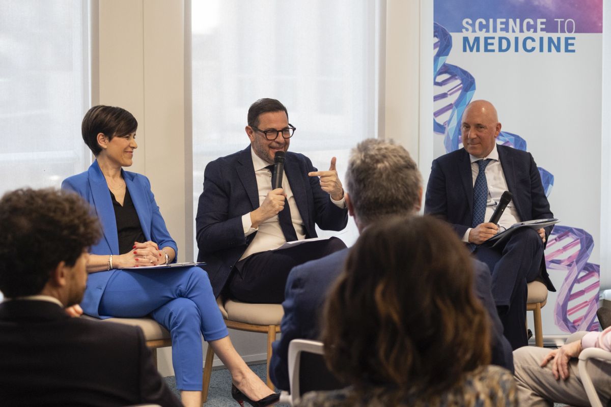 Regeneron strengthens the presence in Italy and inaugurates the new headquarters in Milan