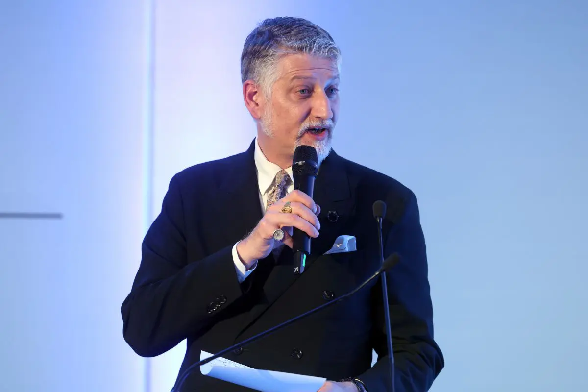 Case Russia at the Venice Biennale, Giuli calls for the resignation of the MiC representative in the Cda